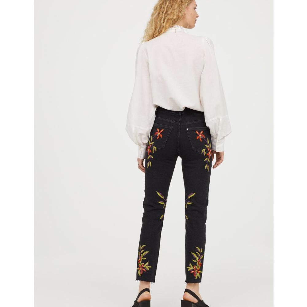 Embroidered black vintage mom jeans